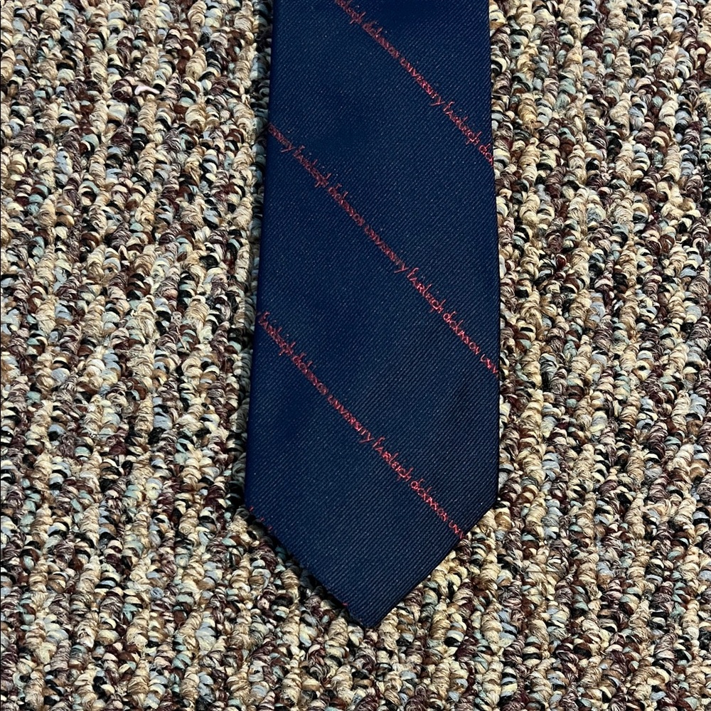 👔Farleigh Dickinson University Tie